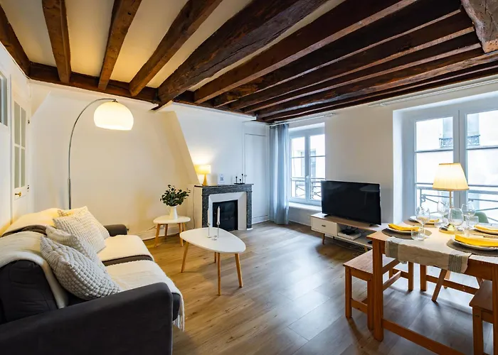 Appartement Typique Au Coeur Du Marais
