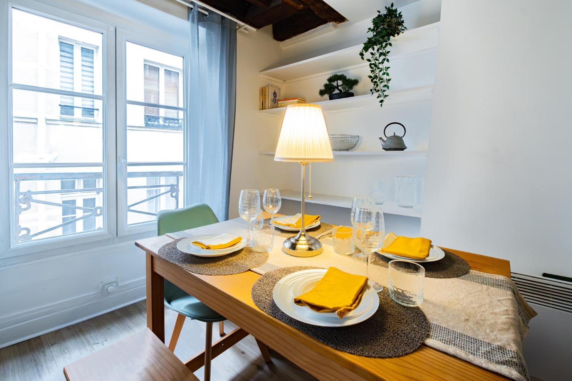 Typique Au Coeur Du Marais Appartement Paris