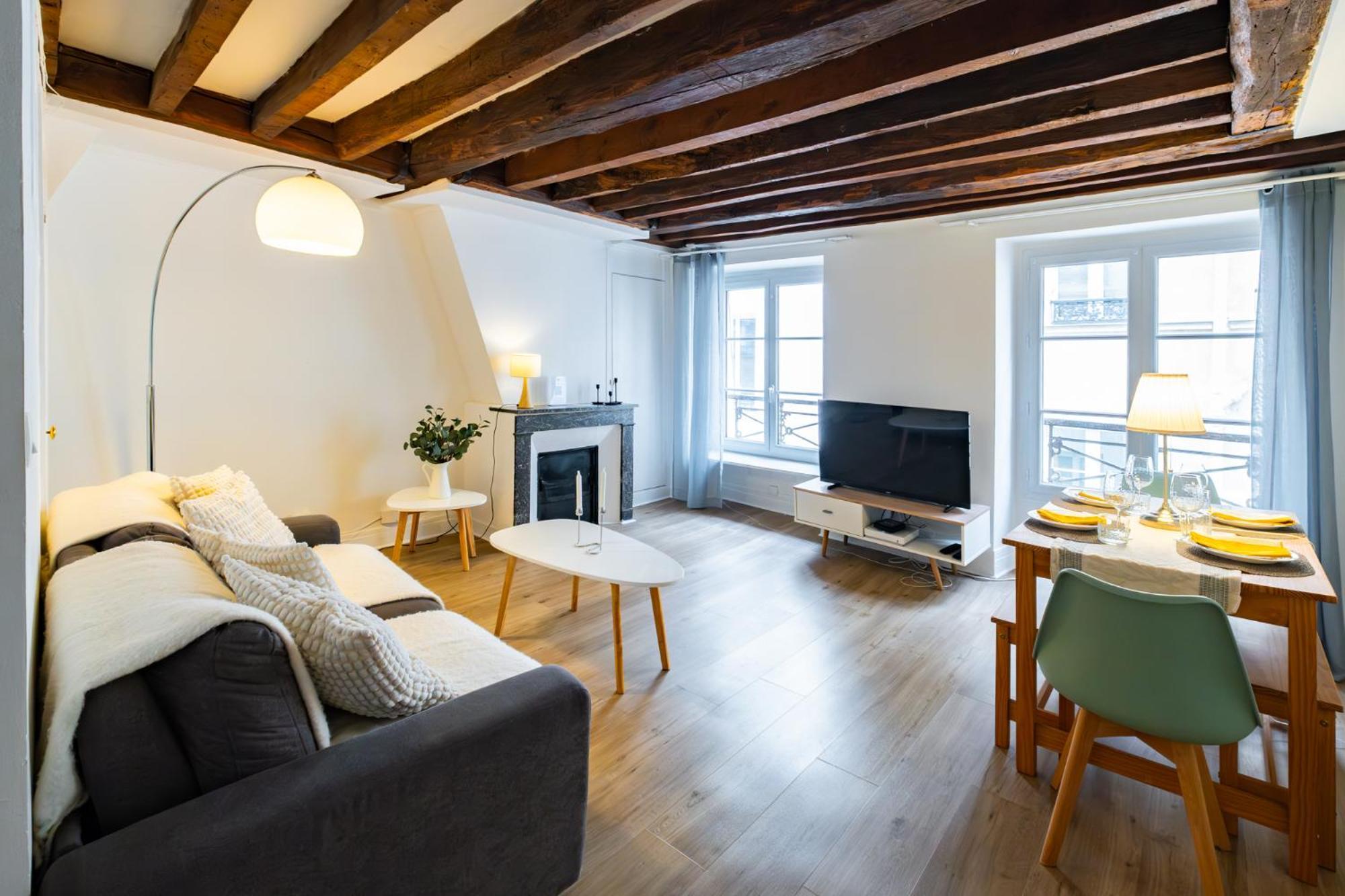 Typique Au Coeur Du Marais Appartement
